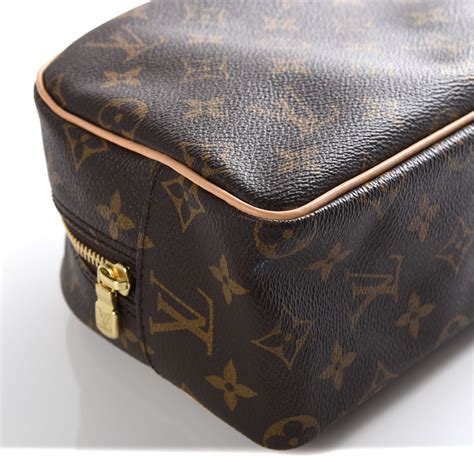 louis vuitton large toiletry bag